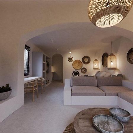 Pýrgos Lejardin Suites Santorini מראה חיצוני תמונה