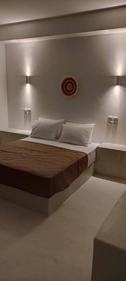 Pýrgos Lejardin Suites Santorini מראה חיצוני תמונה